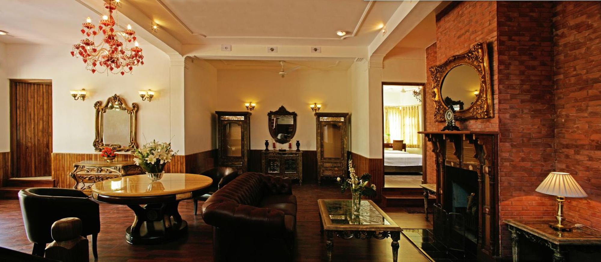 Welcomheritage Judges Court カングラ エクステリア 写真